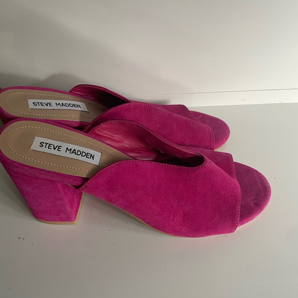 Steve Madden Pink Mules Asymmetrical Strap - Picture 3 of 7